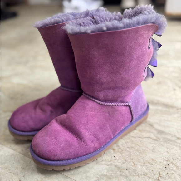 UGG Bailey Bow Boots Purple Twinface Sheepskin Size 8 Classic - Picture 12 of 12